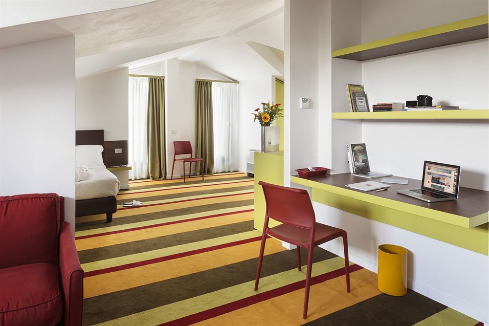 Unaway Hotel 파브로 외부 사진